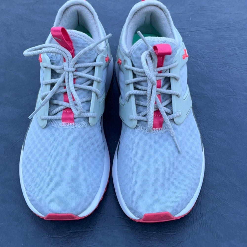 Puma Sneakers